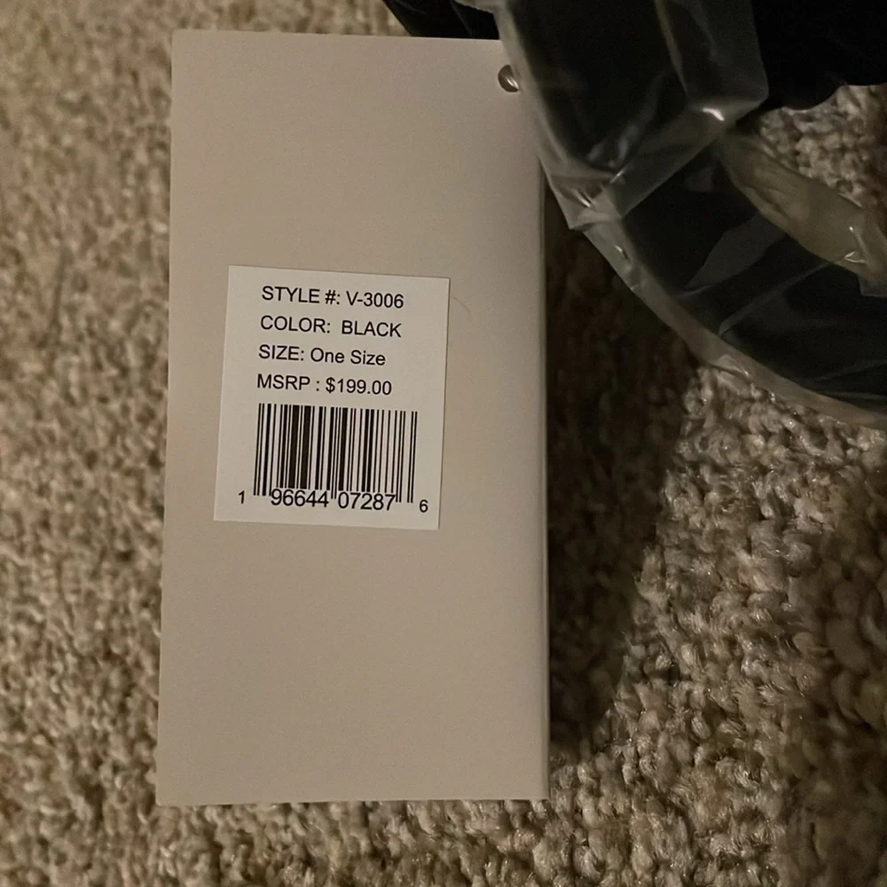 NWT. Valentino Orlandi Black Handbag - Picture 5 of 5